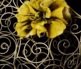 Felted flower brooch
